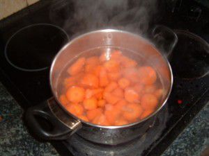 Blanching carrots - First boil Blanching carrots - First boil